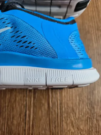 Tweedehands Nike Free 3.0 V5 2013 bike — afbeelding 11 van 15