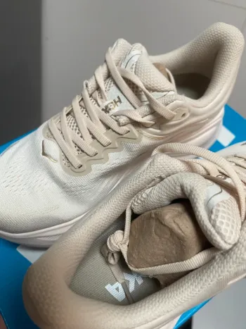 Hoka Bondi 9 bike d'occasion — image 3 sur 11