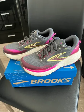 Used Brooks Divide 6 bike — image 3 of 7