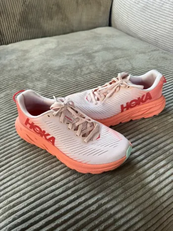 Hoka Rincon 3 bike d'occasion — image 2 sur 5