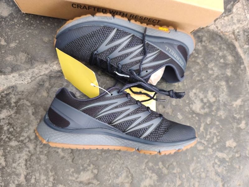 Merrell Trekking Shoes 2019 Running Shoes d'occasion