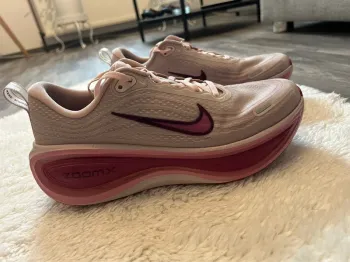 Brugt Nike Vomero Plus 40 bike — billede 5 af 5