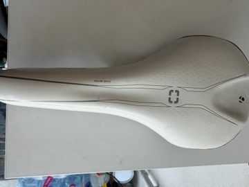 Used Bontrager Evoke RL 2014 Saddles & Seatposts