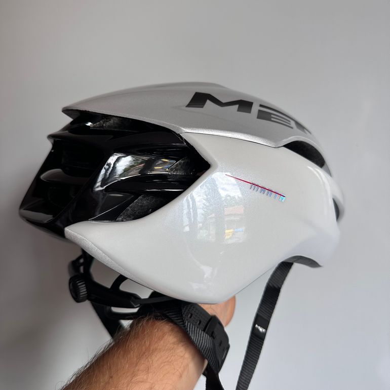 Brugt MET Manta MIPS Helmet bike — billede 3 af 11