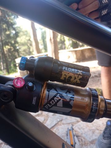 Used Fox Float X Factory 2024 bike — image 3 of 5