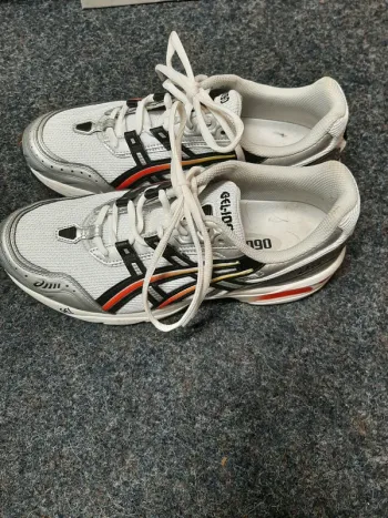 Asics 1090 bike usato — immagine 2 di 7