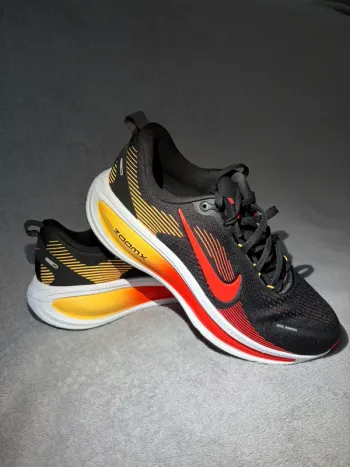 Gebrauchtes Nike Vomero 18 bike