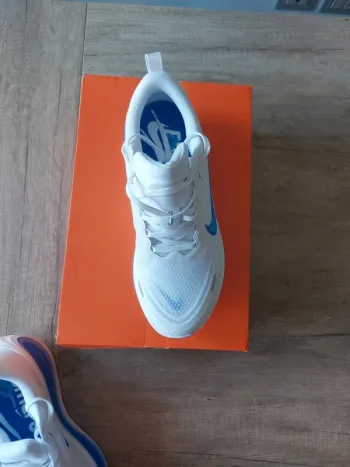 Brugt Nike Vomero Plus bike — billede 4 af 9
