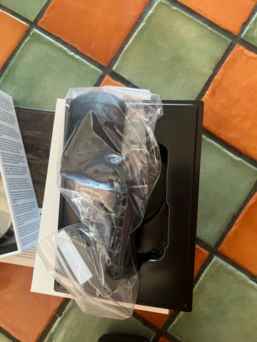 Used Wahoo Elemnt Roam v2 bike — image 6 of 8