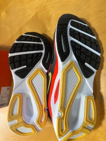Tweedehands Nike Structure Plus bike — afbeelding 4 van 5