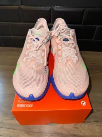Używany Nike Vaporfly 4 bike — zdjęcie 2 z 7