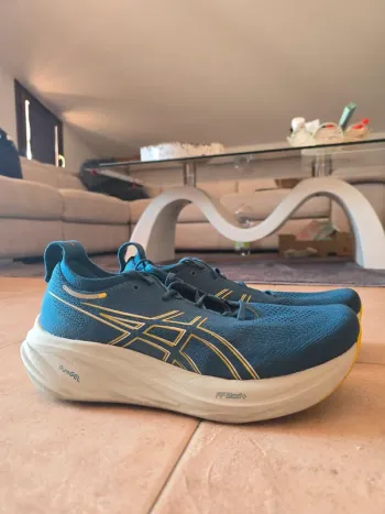 Gebrauchtes Asics Gel Nimbus 26 bike