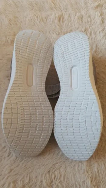 Używany Adidas Baskets blanches bike — zdjęcie 3 z 5