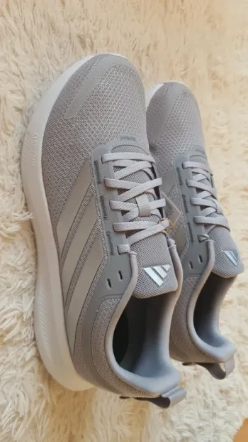 Used Adidas Baskets blanches bike
