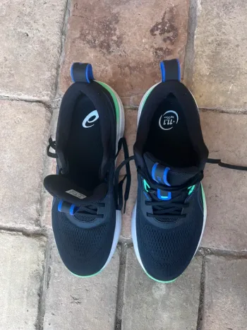 Gebrauchtes Asics FFBLAST bike — Bild 3 von 7