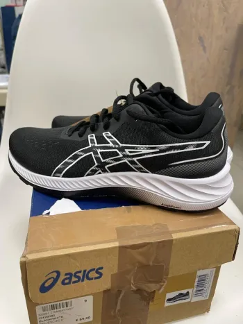 Używany Asics Gel-Excite 9 bike — zdjęcie 3 z 6