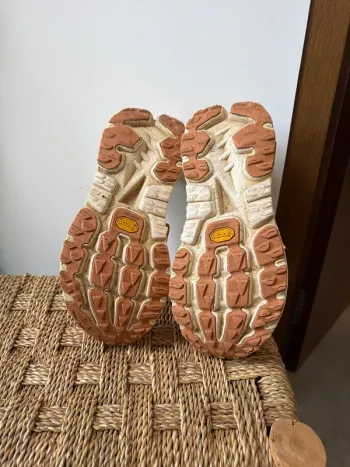 Used Hoka Mafate X bike — image 2 of 5