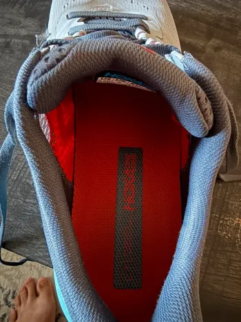 Ideal Hoka Laufschuhe bike d'occasion — image 6 sur 7