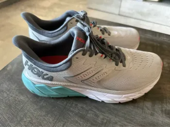 Ideal Hoka Laufschuhe bike d'occasion — image 4 sur 7