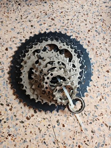 Używany Shimano SLX Cassette Drivetrain & Pedals