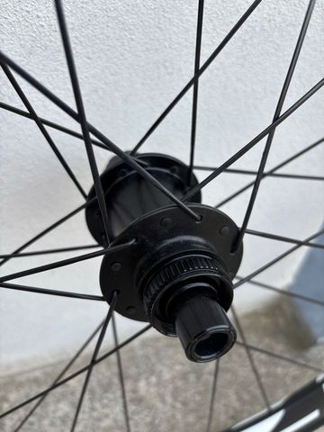 Used Zipp 303s + GP5000 bike — image 4 of 7