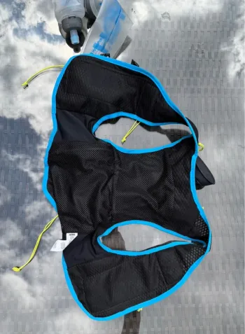 Gebrauchtes Hoka Trail Run 10L bike — Bild 3 von 5