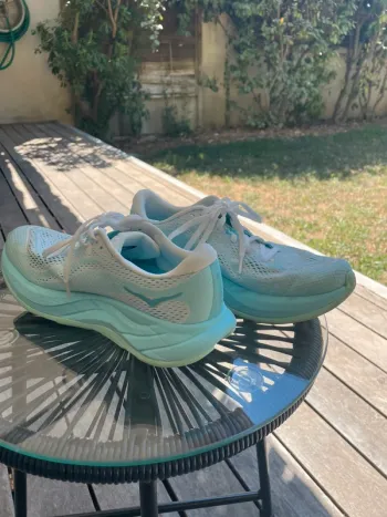 Hoka Rincon 4 bike d'occasion — image 2 sur 8