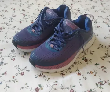 Used Hoka Running Shoes bike — image 1 of 5