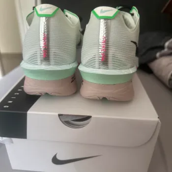 Gebrauchtes Lauf ZoomX Vaporfly Next% 4 bike — Bild 4 von 8