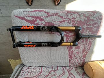 Used Fox float 38 grip 2 kashima bike — image 2 of 2