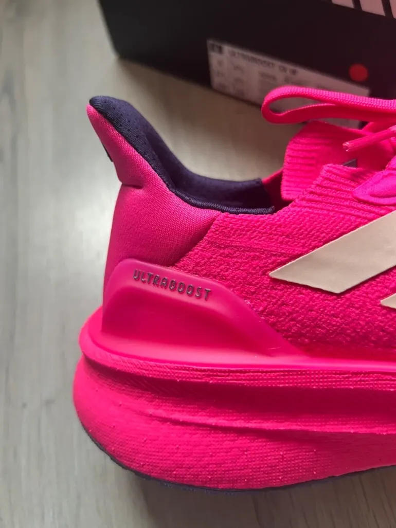 Adidas Ultraboost bike usato — immagine 2 di 2