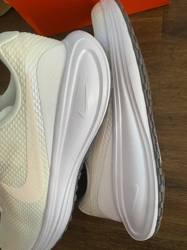 Used Nike Revolution bike — image 10 of 15