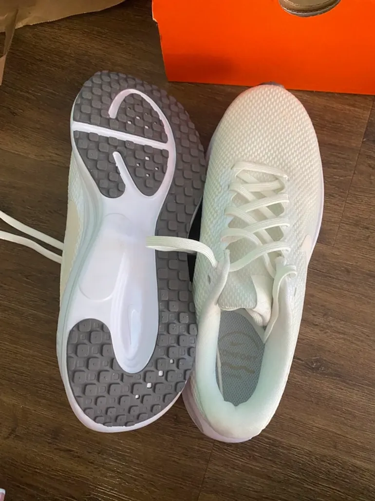 Used Nike Revolution bike — image 12 of 15