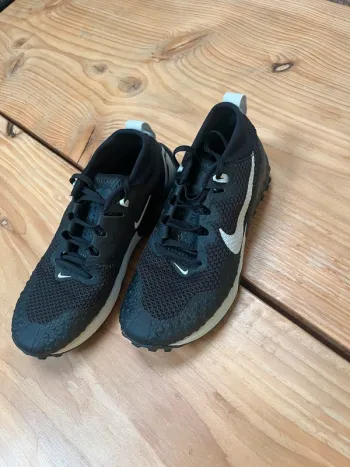 Nike Wildhorse 7 bike usato — immagine 6 di 7