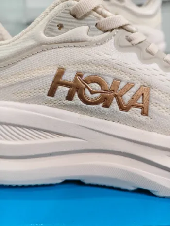 Hoka Bondi 9 bike d'occasion — image 2 sur 8