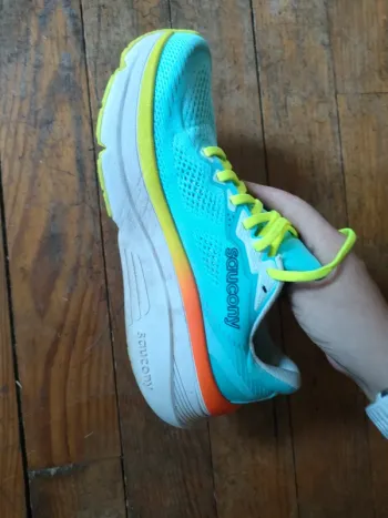 Used Saucony Guide 19 bike — image 9 of 13