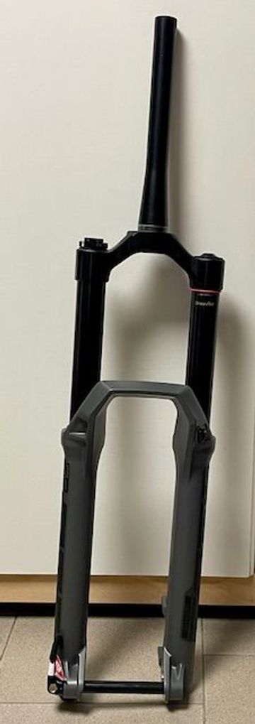 Brugt RockShox ZEB Ultimate 2025 bike — billede 1 af 10