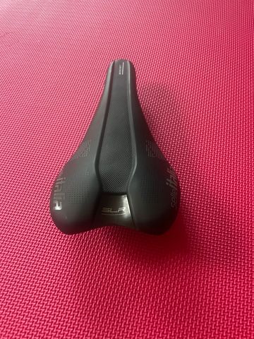 Selle Italia slr Saddles & Seatposts d'occasion