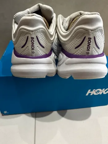 Tweedehands Hoka Bondi 9 bike — afbeelding 4 van 6