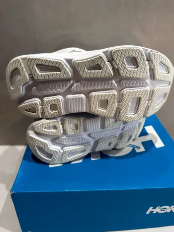 Tweedehands Hoka Bondi 9 bike — afbeelding 5 van 6