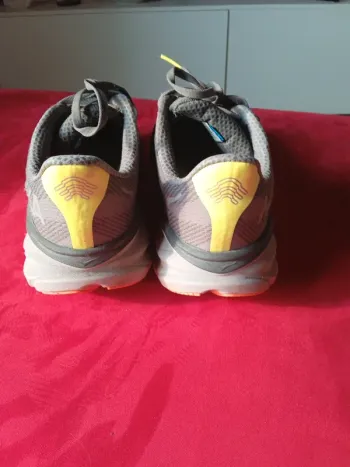 Hoka Clifton 9 GTK bike de segunda mano — imagen 6 de 14