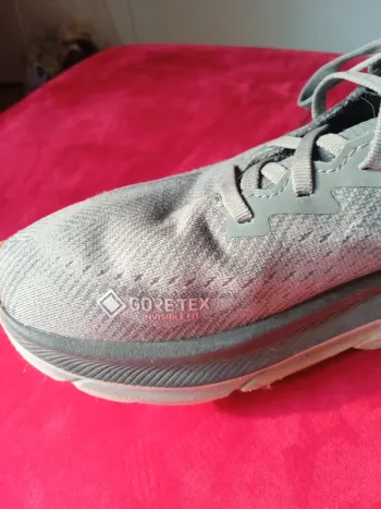 Hoka Clifton 9 GTK bike de segunda mano — imagen 3 de 14