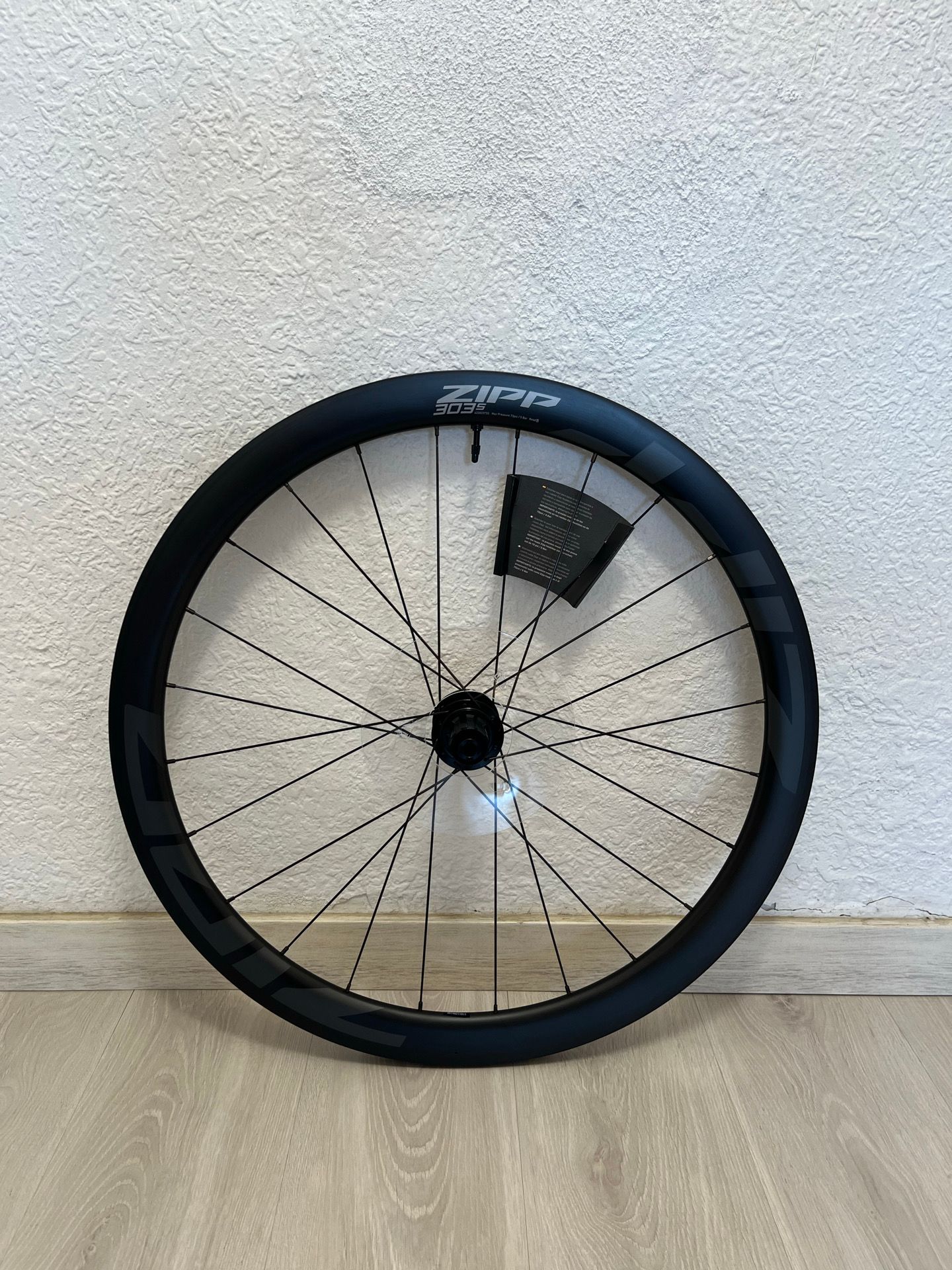 Used Zipp 303s – $ 481 | buycycle