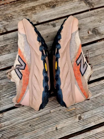 Käytetty New Balance Hierro V9 bike — kuva 4 / 10