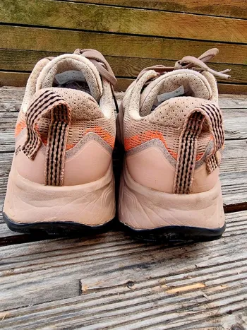 Käytetty New Balance Hierro V9 bike — kuva 8 / 10