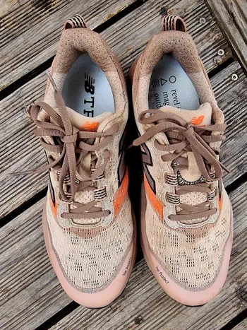 Käytetty New Balance Hierro V9 bike — kuva 9 / 10