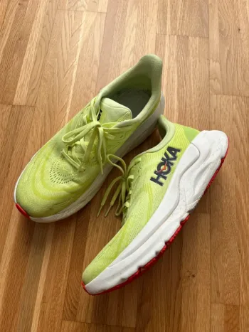 Hoka Arahi 8 bike de segunda mano