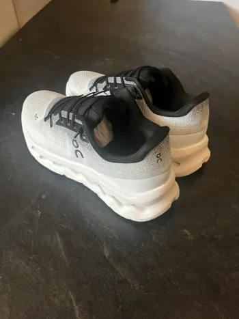 Used On Running Cloud bike — image 2 of 3