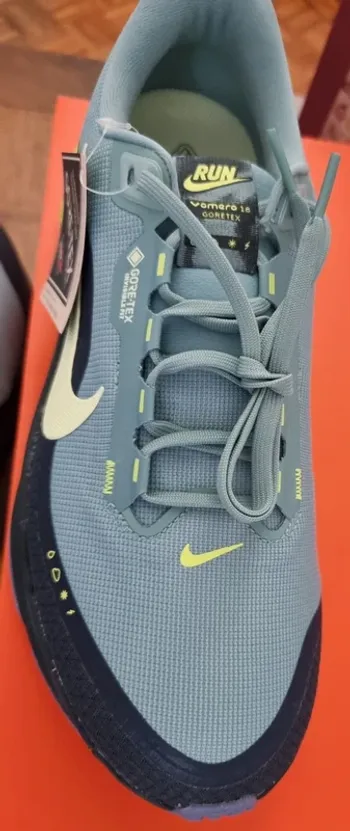 Použité Nike Vomero 18 GTX bike — obrázek 2 z 10