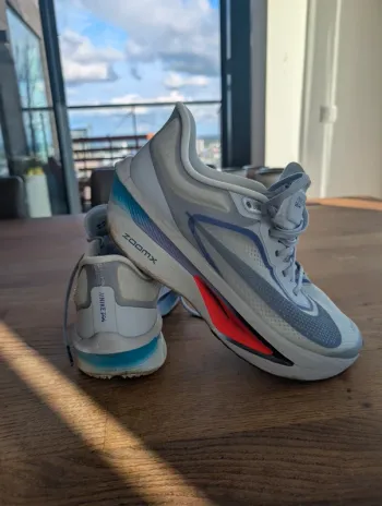 Used Nike Zoom Fly 6 bike — image 2 of 4